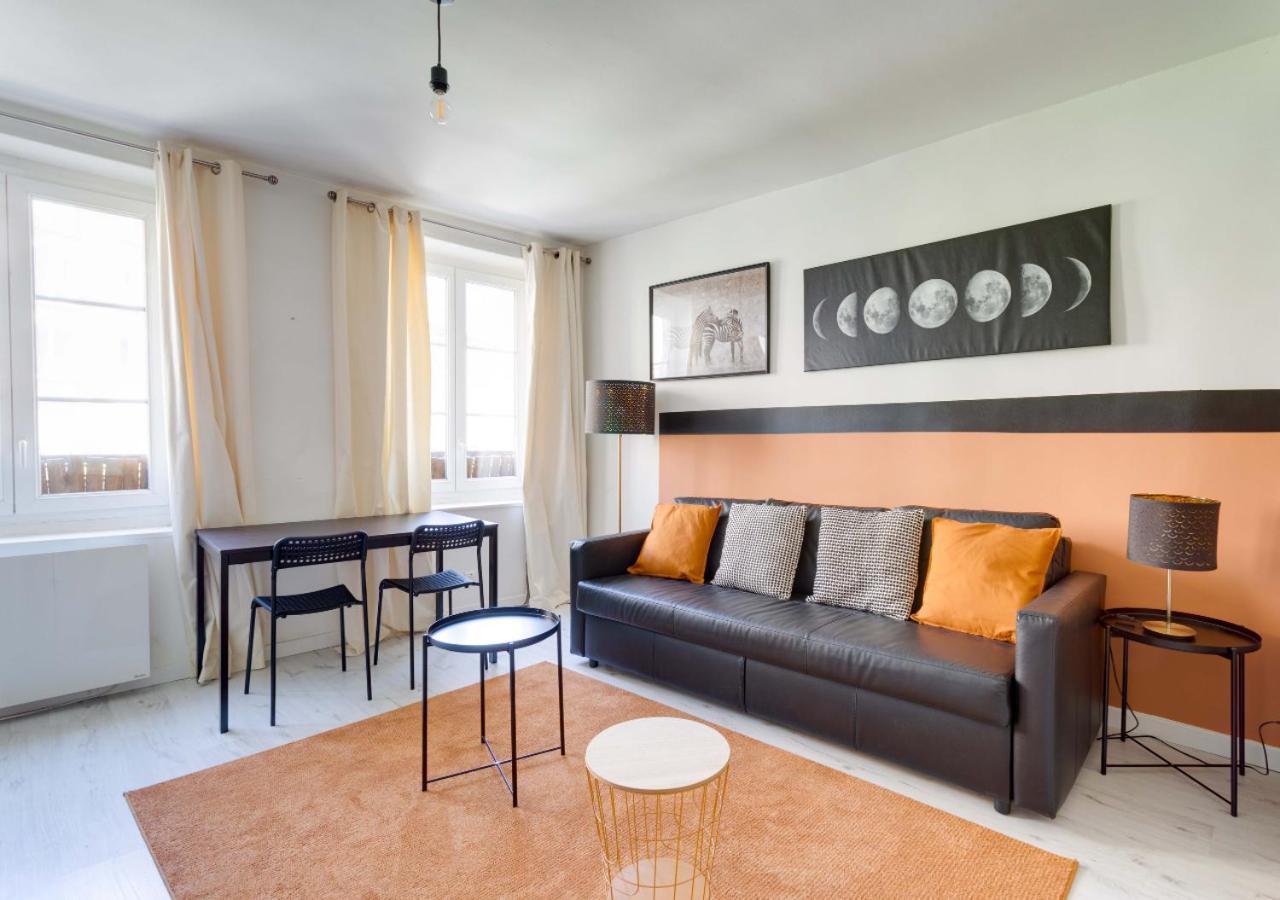 Appartement L'HYPERCENTRE de Suresnes Extérieur photo